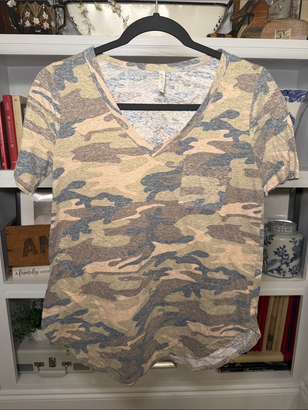 mts Women’s Short Sleeve V-Neck Camo Tee in Beige, Blue, Brown